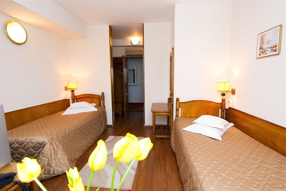 Hotel Onix Cluj-Napoca Exterior photo